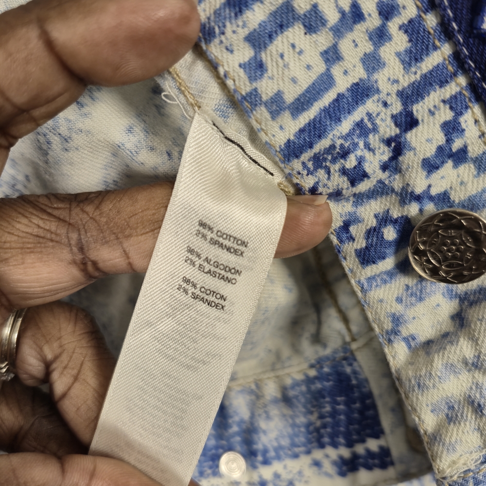 Chico's Beaded Aztec Print Blue Patterned Cropped Trucker Denim Jacket Size XS - Picture 8 of 8
